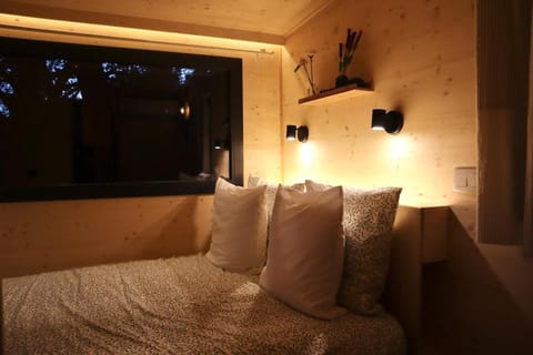 Tiny House du volcan de la brasserie aixpression Chalet in Le Puy-Sainte-Réparade