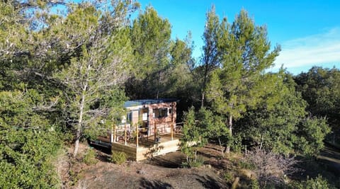 Tiny House du volcan de la brasserie aixpression Chalet in Le Puy-Sainte-Réparade
