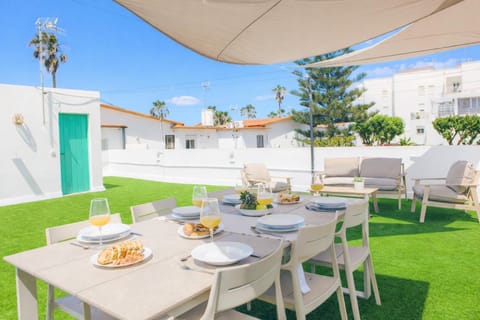 Off site, Balcony/Terrace