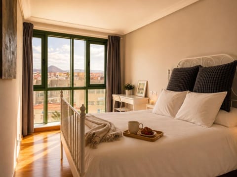 Bed, Photo of the whole room, Bedroom, Mountain view