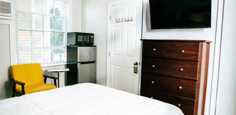 Paul Revere Hotel in Provincetown