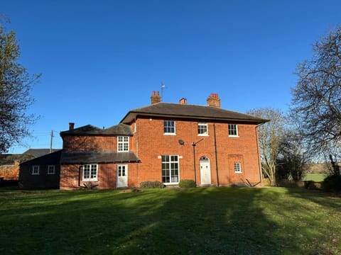 Property building, Spring, Day, Garden, Garden view