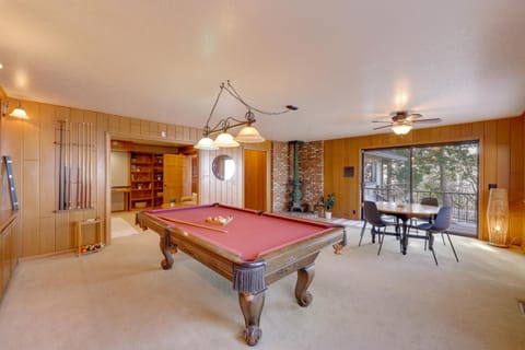 Mtn and Valley Views! Rimforest Lodge with Fireplace House in Rimforest