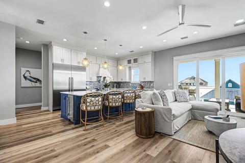 It's A Shore Thang House in Pensacola Beach