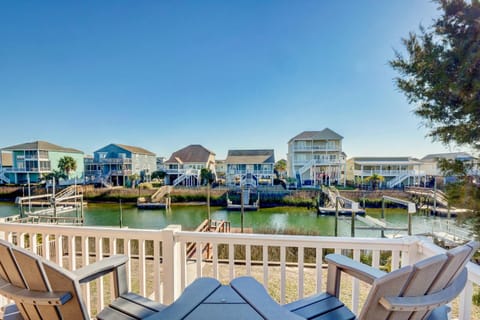 OIB03 Isle Flipper House in Ocean Isle Beach