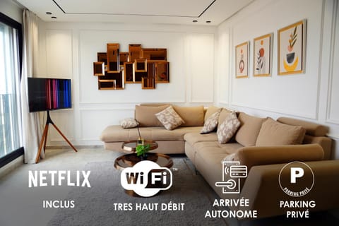 Communal lounge/ TV room, TV and multimedia, Living room, Decorative detail, Decorative detail, Seating area, Evening entertainment, Text overlay