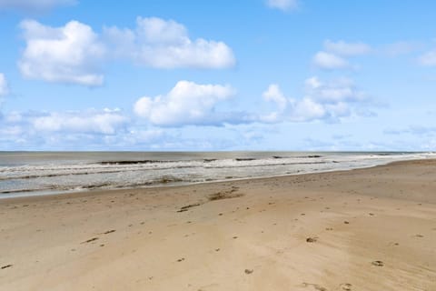 OIB13 Pelican's Watch House in Ocean Isle Beach