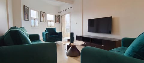 Communal lounge/ TV room, Living room