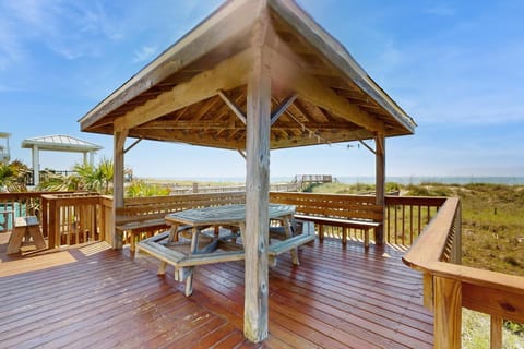 OIB55 Deja Blue House in Ocean Isle Beach