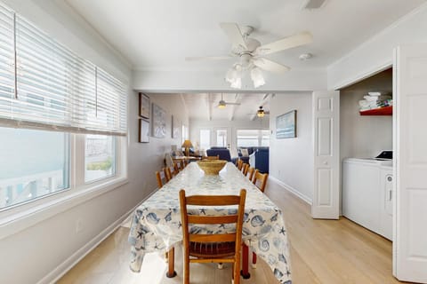 OIB55 Deja Blue House in Ocean Isle Beach