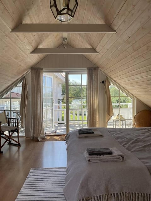 Balcony/Terrace, Living room, Bedroom