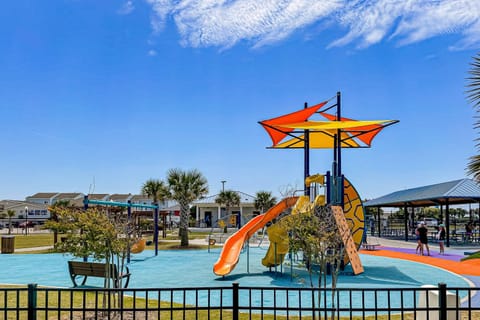 OIB62 Grams Getaway House in Ocean Isle Beach