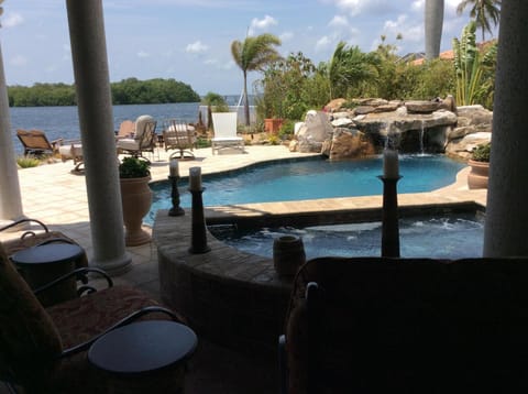 Casa Indulgence House in Matlacha