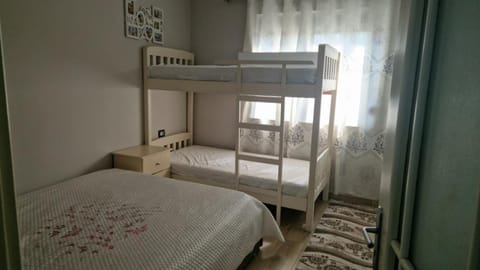 Bed, Bedroom, bunk bed