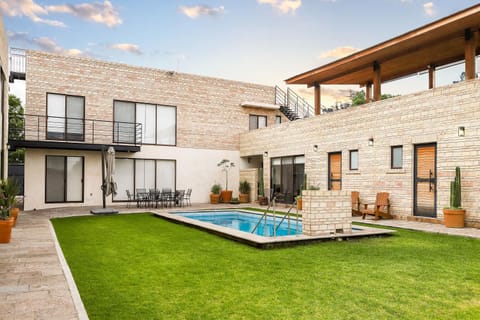 Garden, Swimming pool