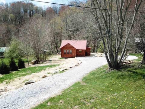 Creekside Blessings Cabin Cabin in Banner Elk