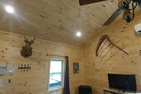 Country Bumpkin Cabin Cabin in Banner Elk