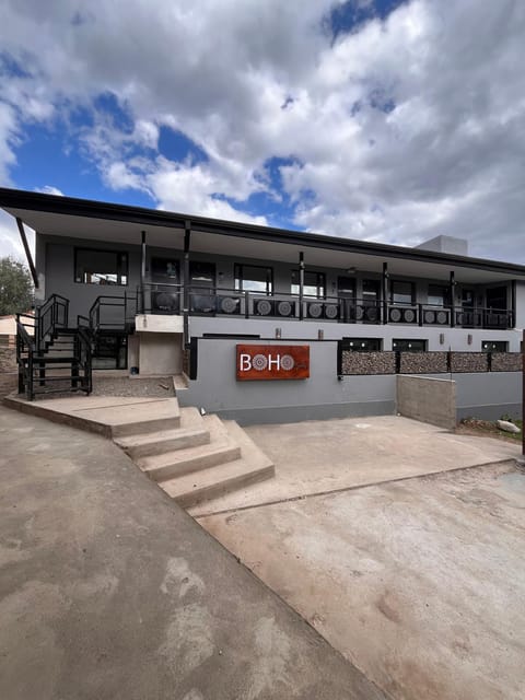 Property building, Day