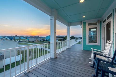 SB55 Nauti Turtle House in Sunset Beach