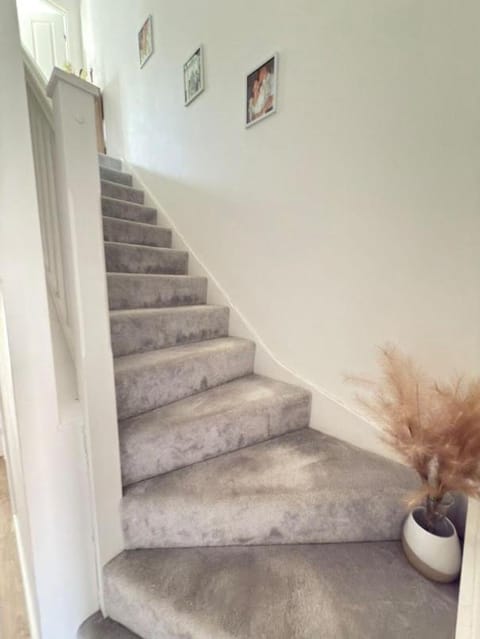 Cozy room Vacation rental in Wolverhampton