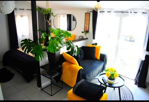 Balcony/Terrace, Living room, Bedroom