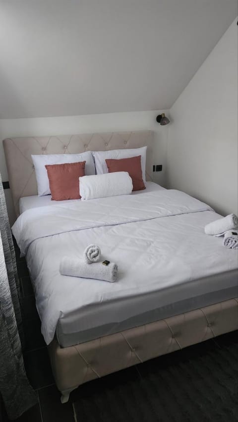 Crassula Lux 4 Apartment in Belgrade