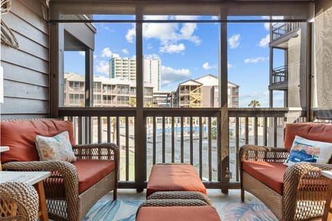 Property building, Patio, Day, View (from property/room), Balcony/Terrace, Living room, Seating area
