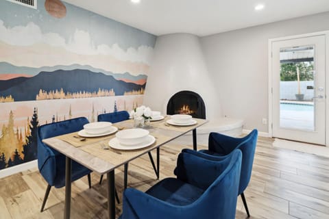 Spacious Scottsdale Getaway with Pool House in Tempe