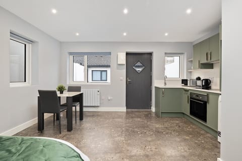 Photo of the whole room, Seating area, Dining area, kitchen