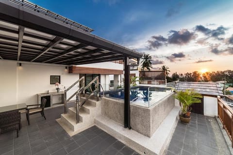 View (from property/room), Balcony/Terrace, Pool view, Swimming pool