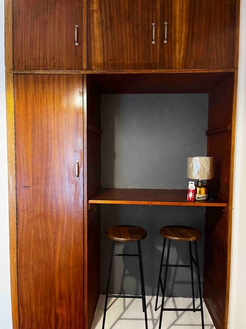 Newly renovated Stellies 2 Bed apt in heart of Stellies! Apartment in Stellenbosch