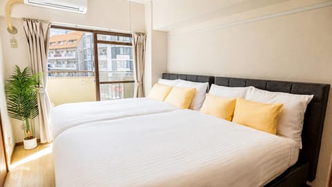 Bed, Bedroom, air conditioner