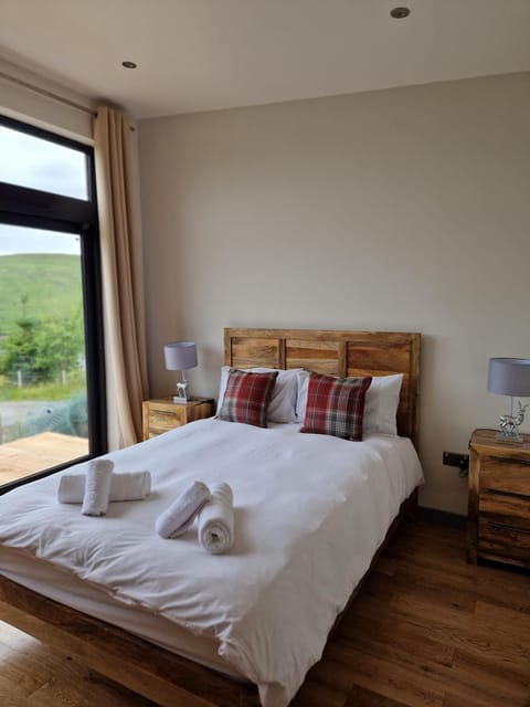 Elegant Cottage by Fairy pools 5 Apartment in Scotland