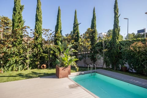 Garden, Swimming pool