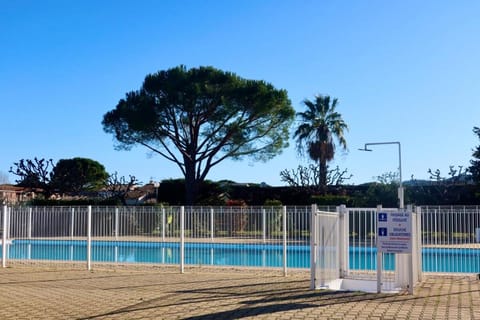 Lora Apartment with Garden & Pool Apartment in Mandelieu-La Napoule