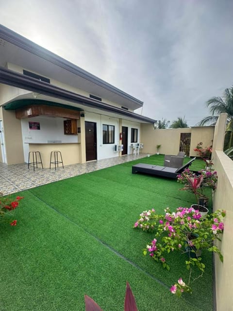 Day, Garden