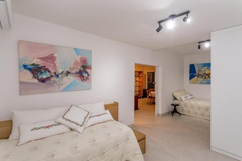 Nardete · Leme 300m praia: 2 quartos, modernidade e conforto Apartment in Rio de Janeiro