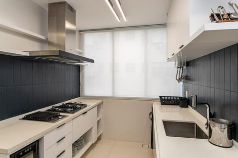 Nardete · Leme 300m praia: 2 quartos, modernidade e conforto Apartment in Rio de Janeiro