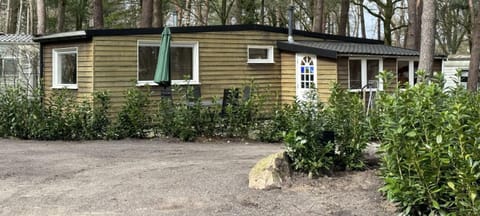 Property building, Facade/entrance, Off site