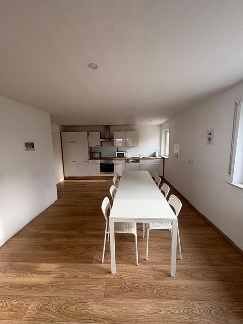 Dining area, kitchen