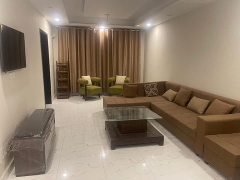 Communal lounge/ TV room, Seating area