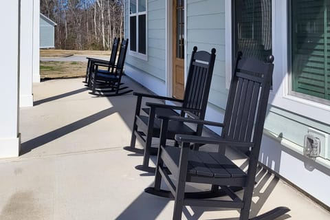 Lakeside Retreat with Boat Dock in Greenwood! House in Lake Greenwood