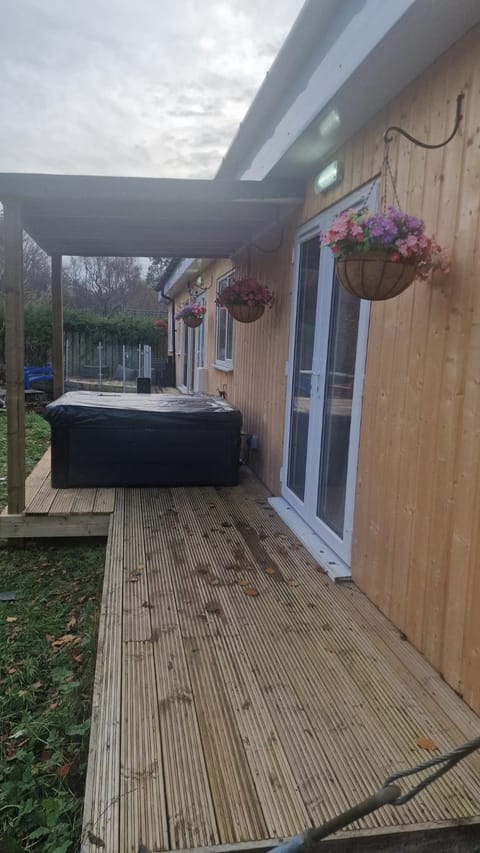 Elegant Portree Cottage with Hot Tub House in Portree