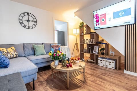 TV and multimedia, Living room, Seating area