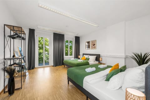Balcony/Terrace, Photo of the whole room, Bedroom, soundproof, wardrobe