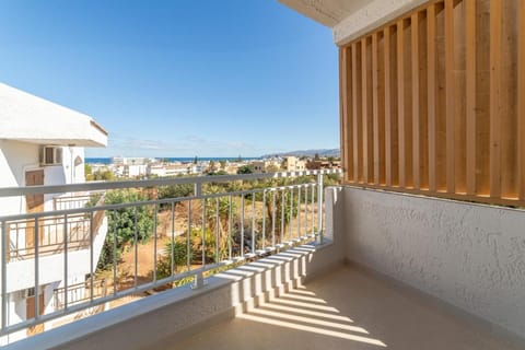 View (from property/room), Balcony/Terrace, Sea view