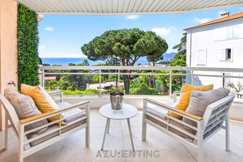 Patio, Day, Natural landscape, Sea view
