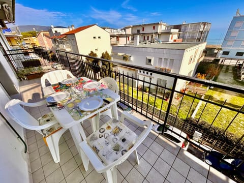 Bilo PESARO VICINO AL MARE CON ARIA CONDIZIONATA E IN CENTRO Apartment in Marcelli