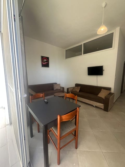 Sunrise Suites Apartment in Sarandë