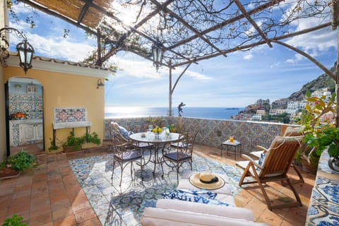 Patio, Day, Natural landscape, View (from property/room), Balcony/Terrace, Dining area, Sea view